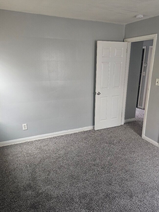 Foto del edificio - 12944 Rosemont Ave