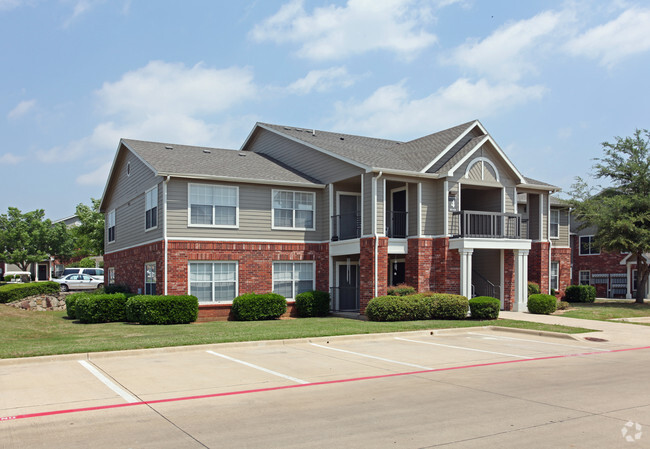 Building Photo - Residence at the Oaks