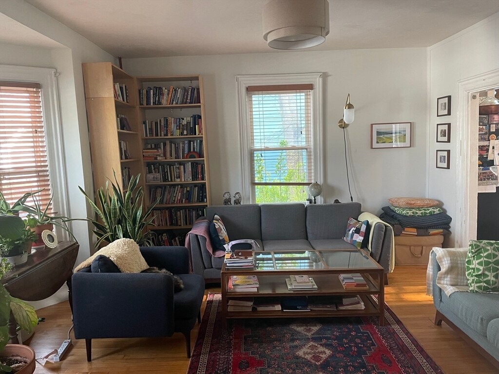Foto principal - 69 Clare Ave