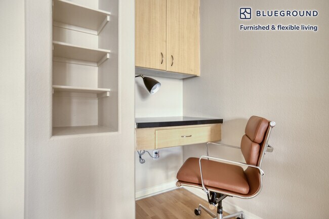 Foto del edificio - 8500 Pershing Dr