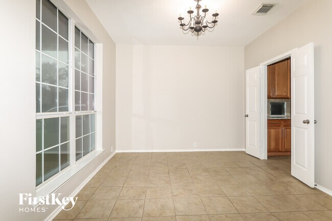 Building Photo - 6723 Dawn Star Dr