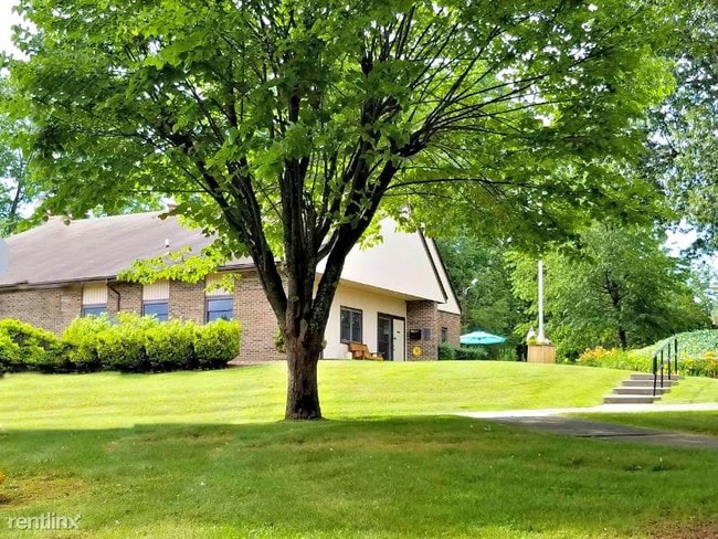 Building Photo - 2 br, 1 bath Apartment - 30 Patrick Drive