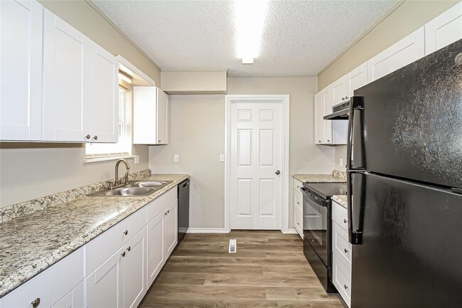 Building Photo - 4813 Michael Dr