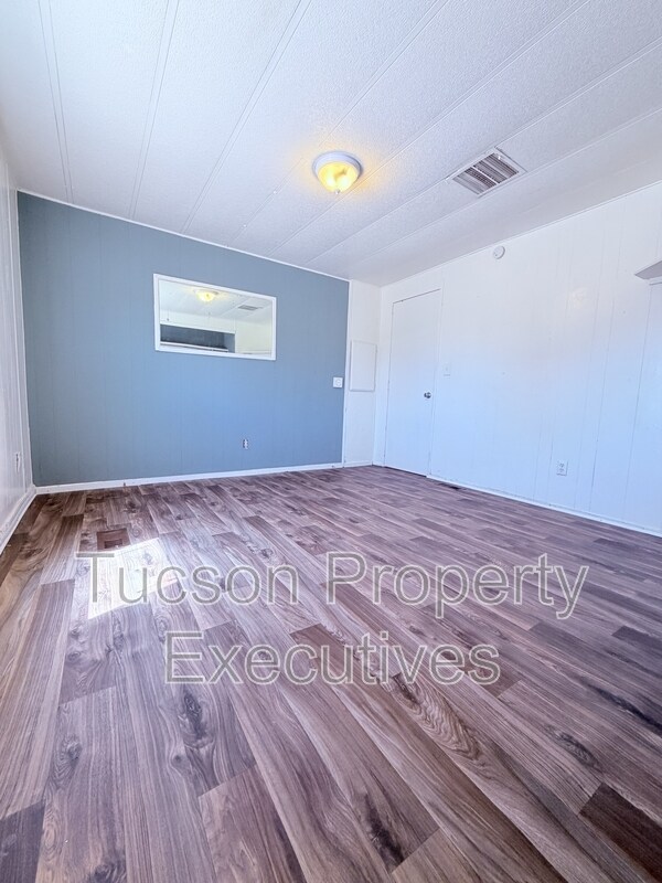 Foto del edificio - 4580 E Rex St
