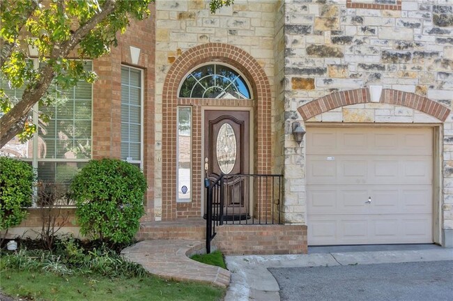 Foto del edificio - 11608 Spicewood Pkwy