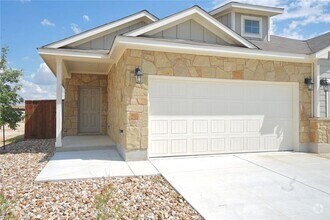 Building Photo - 648 Parkline Dr