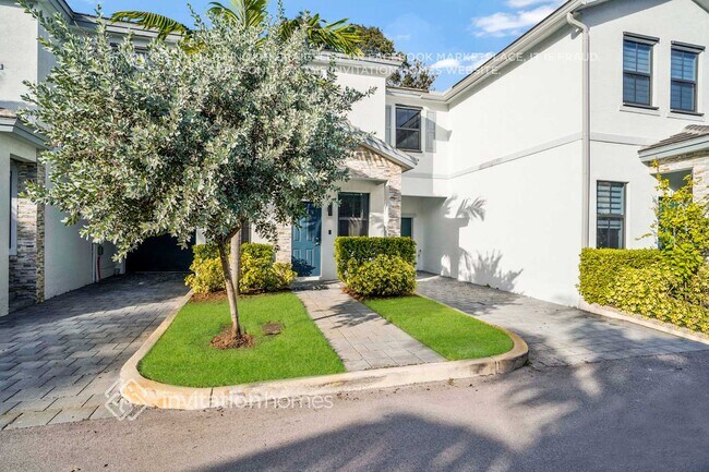 Foto del edificio - 1643 SW 28th St