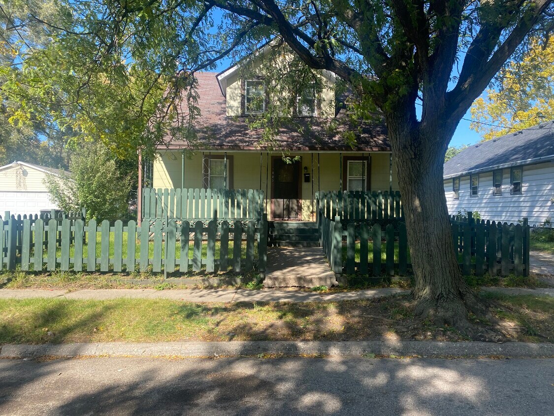 1003 Randall St, Beloit, WI 53511 House Rental in Beloit, WI
