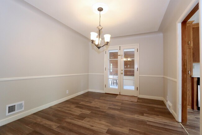 Building Photo - 5137 Gorgas Ave