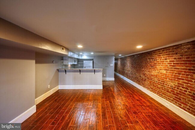 Foto del edificio - 50 T St NW