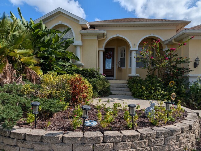 Foto del edificio - 718 Bunker View Dr