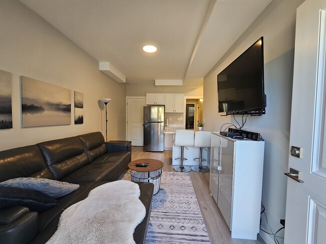 Photo du bâtiment - 47049 MacFarlane Pl