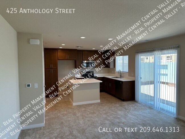 Building Photo - Brand New 3 Bedroom 2.5 Bathroom Home - Tu...