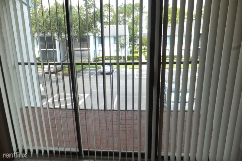 Primary Photo - 953 Courtyard Ln