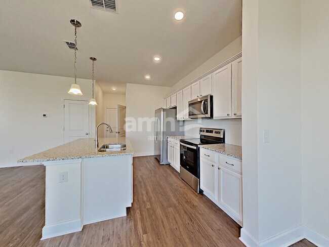 Building Photo - 4632 Reisswood Loop