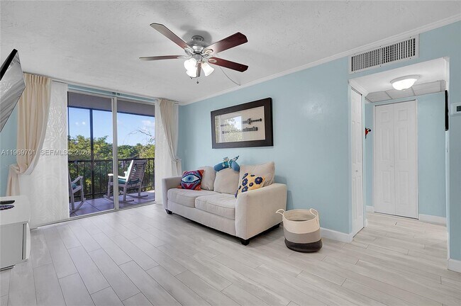 Foto del edificio - 1681 NW 70th Ave