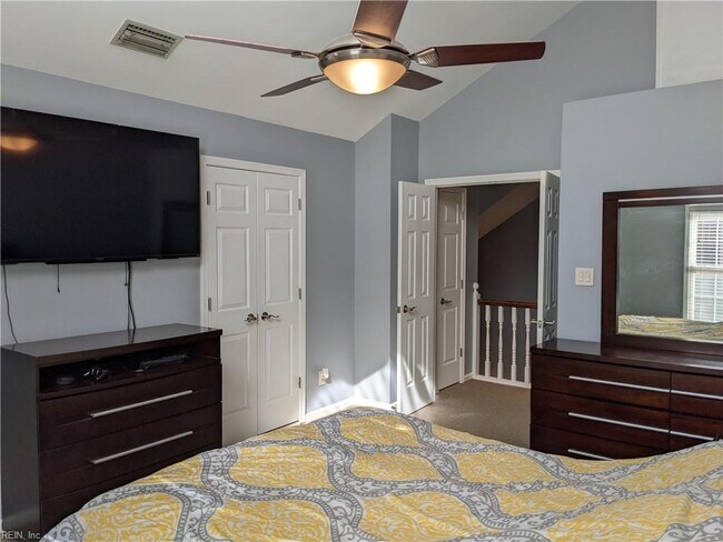 Foto del edificio - 321 Duke St