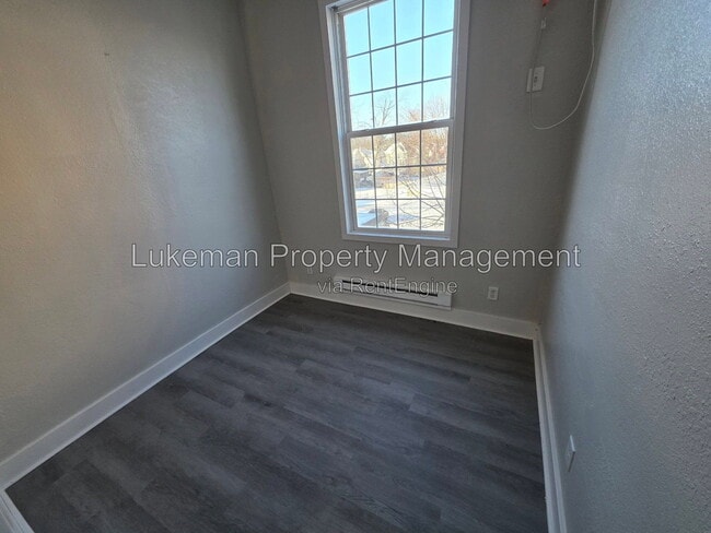 Foto del edificio - 1338 Portage Street