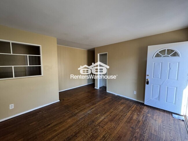 Foto del edificio - 10137 Cavalier Ct