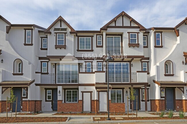 Foto del edificio - 15675 Milan Ln