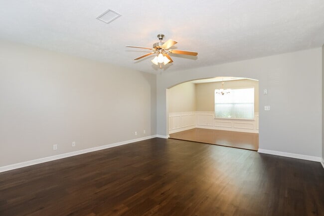 Building Photo - 3315 Velvet Court
