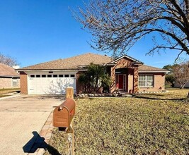 Building Photo - 6340 Lake Plantation Dr