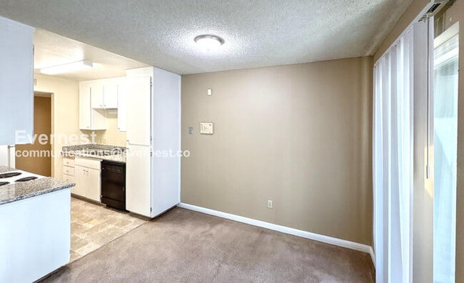 Foto del edificio - 277 Tradewinds Dr