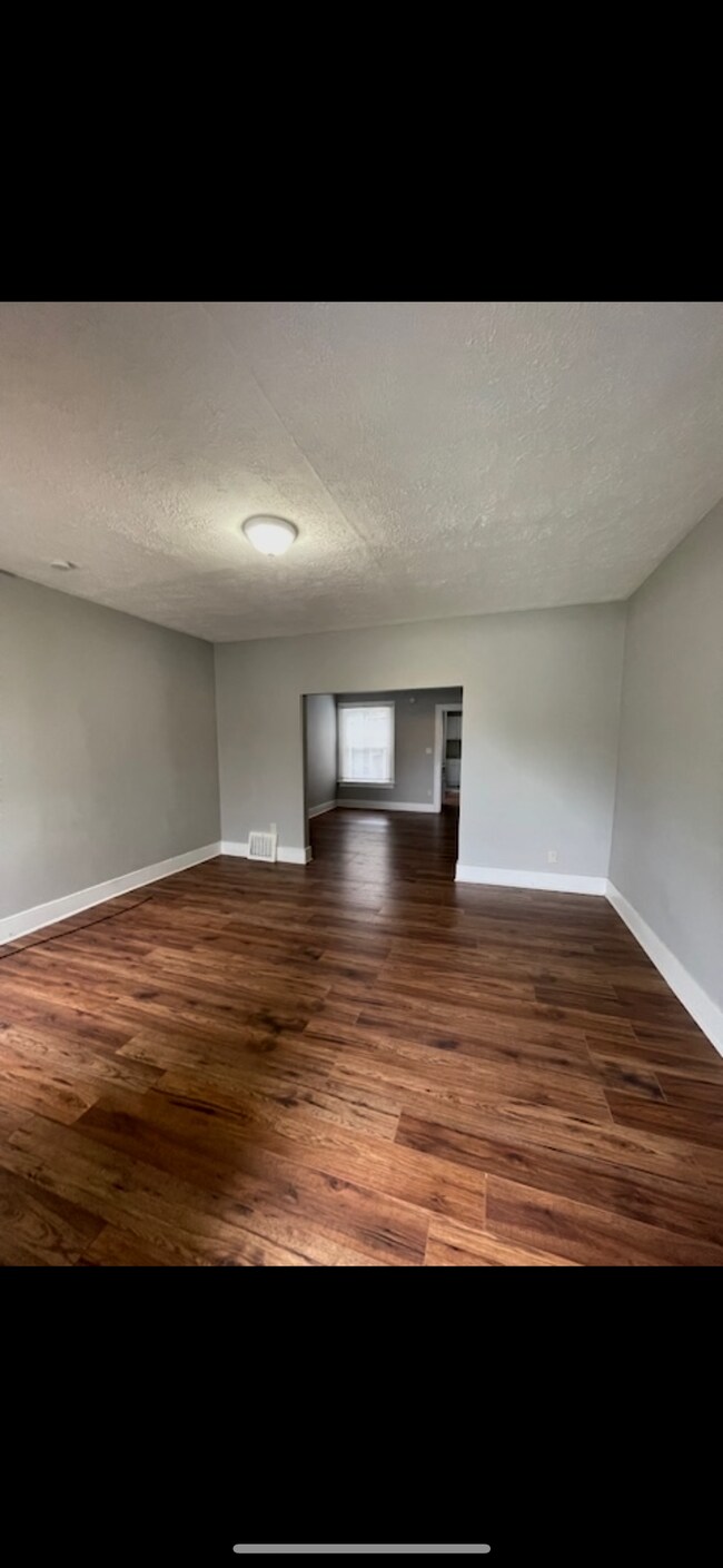 Foto del edificio - 2850 W Erie Ave