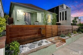 Building Photo - 654 8th St