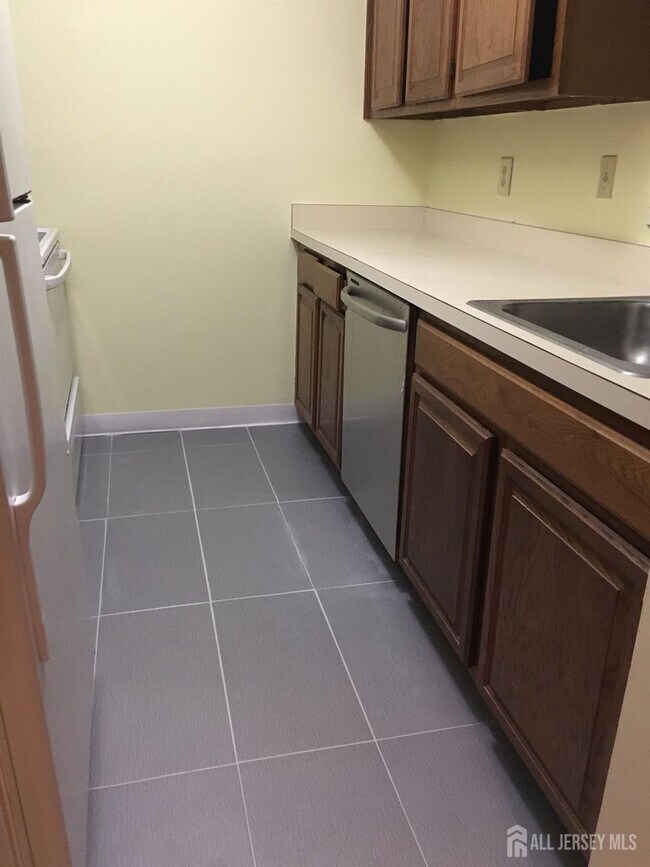 Building Photo - 5209 Ravens Crest Dr