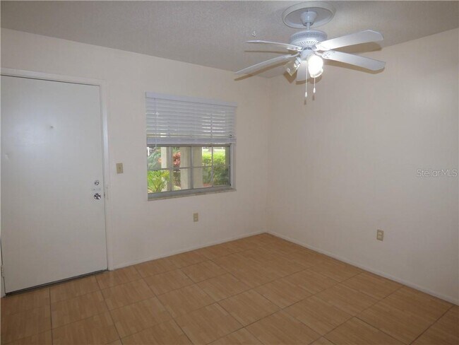 Building Photo - 946 Virginia St