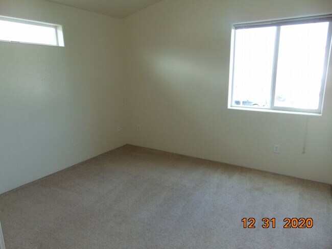 Foto del edificio - Southwest Medford 2-bedroom duplex unit