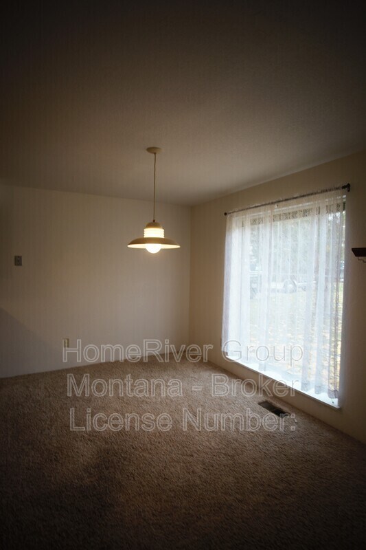 Foto del edificio - 2720 Crystal Ct