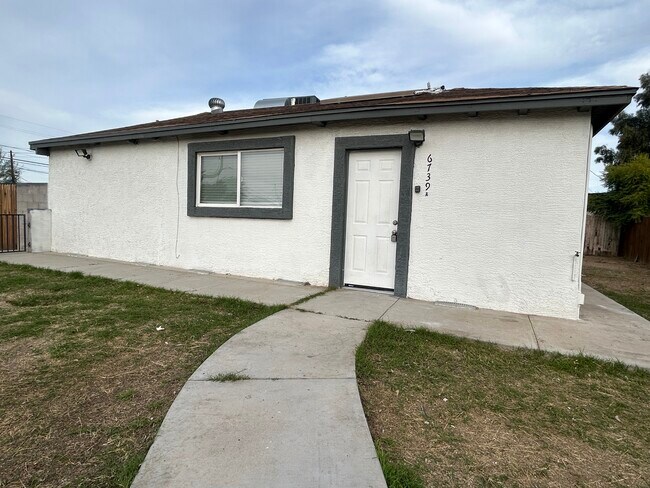 Foto del edificio - 6739 N 63rd Ave