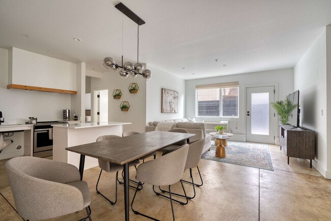 Foto del edificio - 4980 N Vancouver Ave