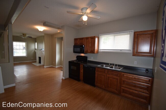 Building Photo - 6 br, 3 bath House - 295 American Ave