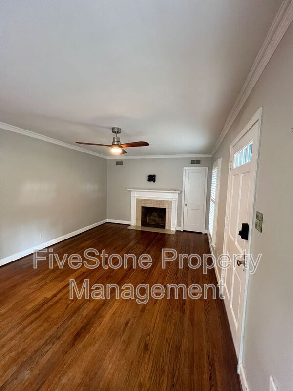 Foto del edificio - 144 Northwood Dr