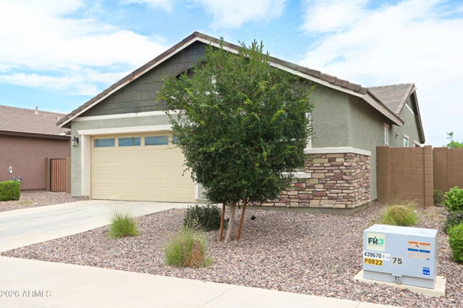 Building Photo - 2250 E Kelly Dr