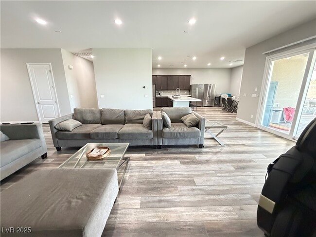 Building Photo - 8480 Warbonnet Way