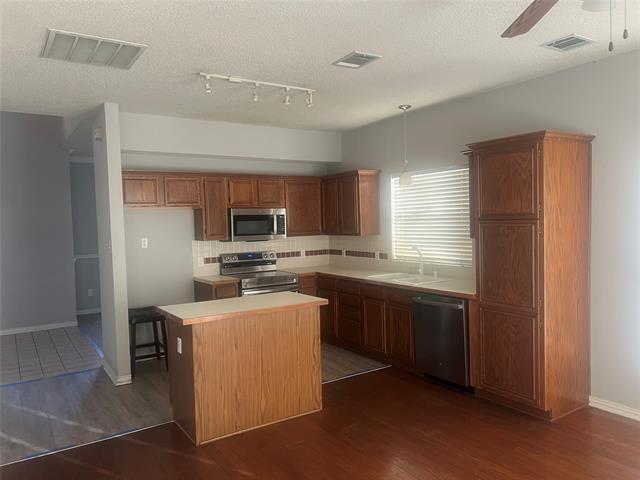 Foto del edificio - 2309 Dyers Oak Dr