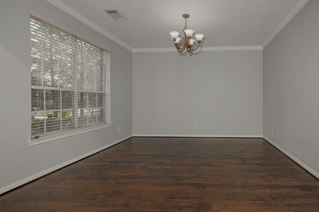 Building Photo - 131 S Spinning Wheel Cir
