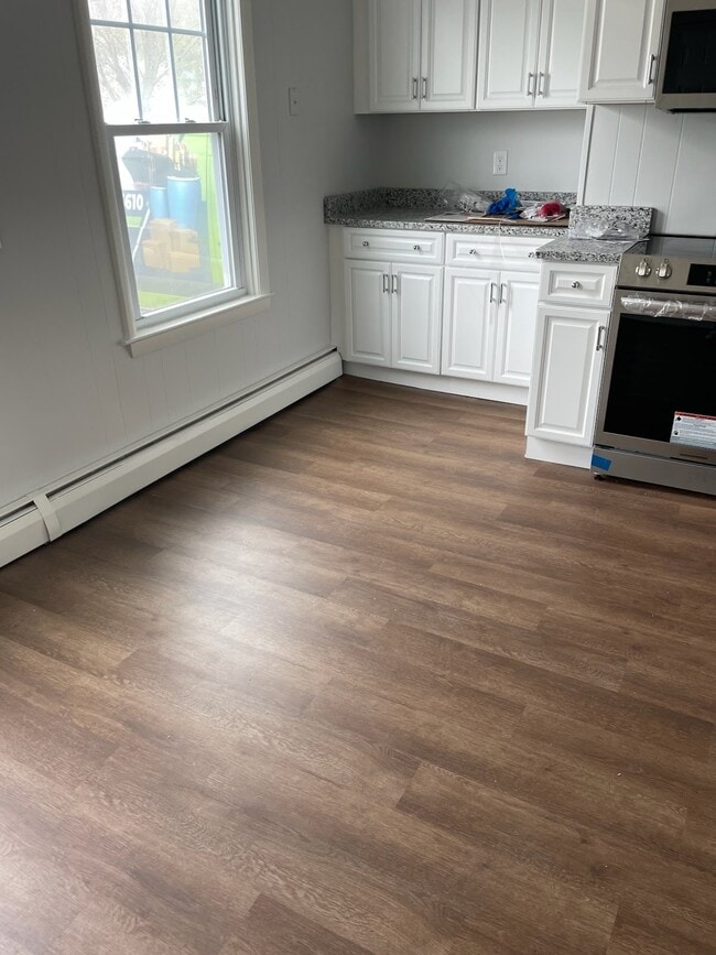 Building Photo - 224 Park Ave