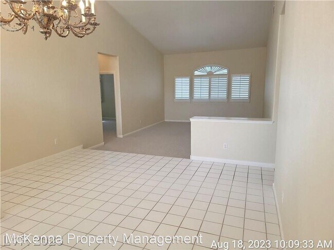 Building Photo - 3 br, 2 bath House - 9249 Evergreen Canyon Dr