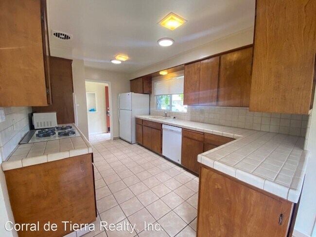 Building Photo - 3 br, 2 bath House - 322 San Vincente Aven...