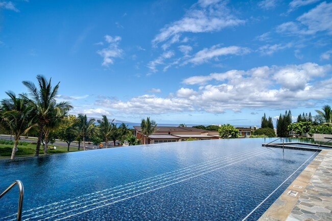 Building Photo - Beautiful Fully Furnished, 3 Bed/3 Bath Makali'i at Wailea Townhome with Infinity Pool