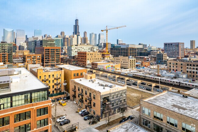 Foto aérea - 213 N Racine Ave