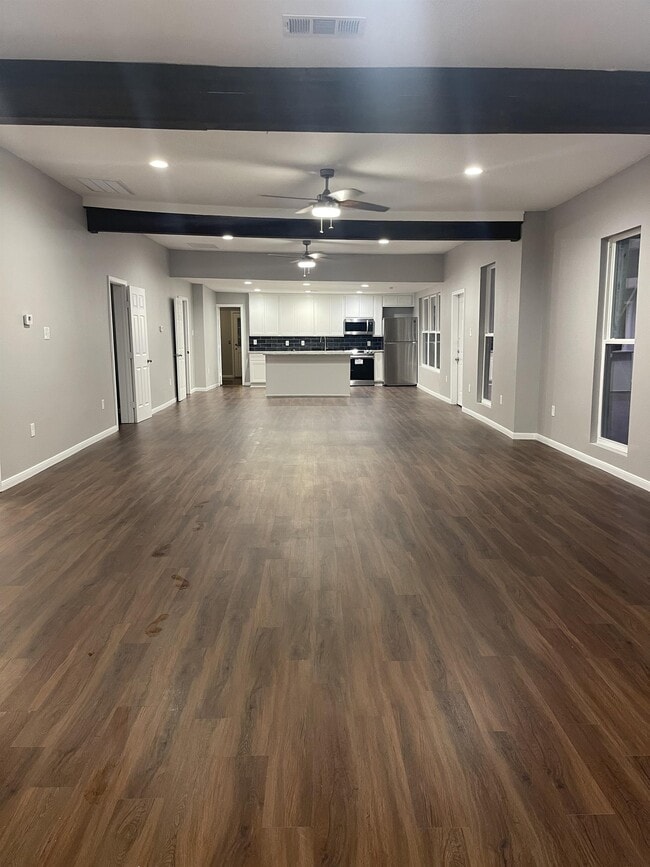 Foto del edificio - 400 Graham Ave