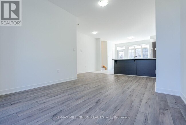 Building Photo - 9 Selfridge Wy