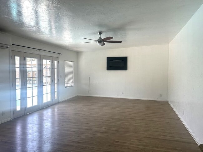 Building Photo - 12712 Downey Ave
