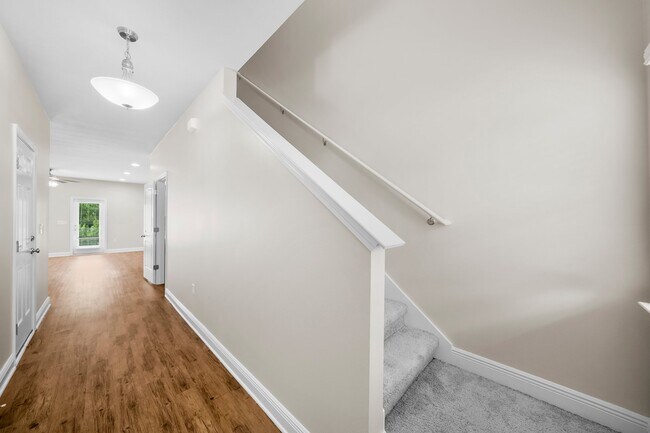 Foto del edificio - 5980 Callaway Cir